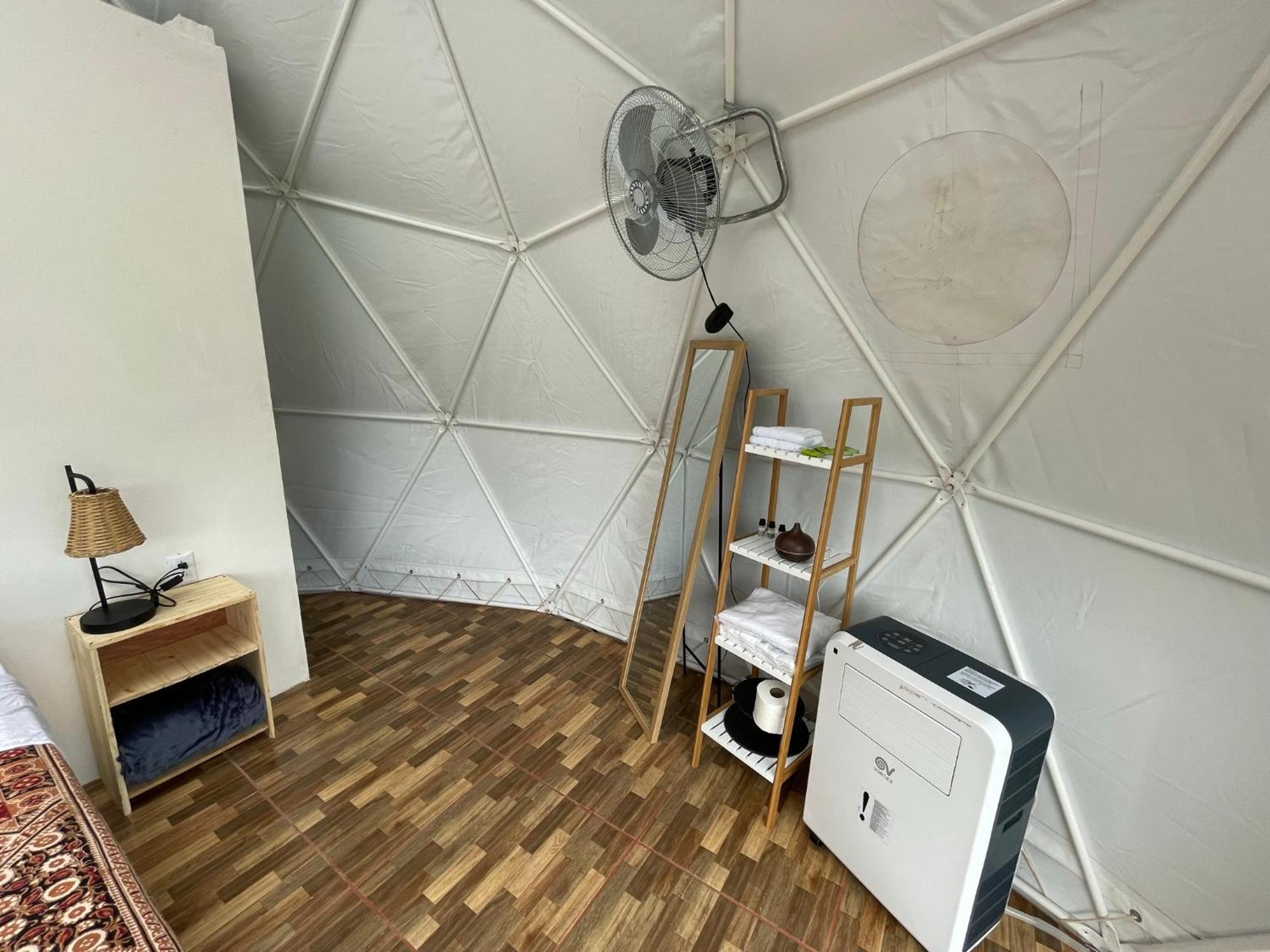 La Comarca River Glamping Dome Near Manuel Antonio Exteriör bild