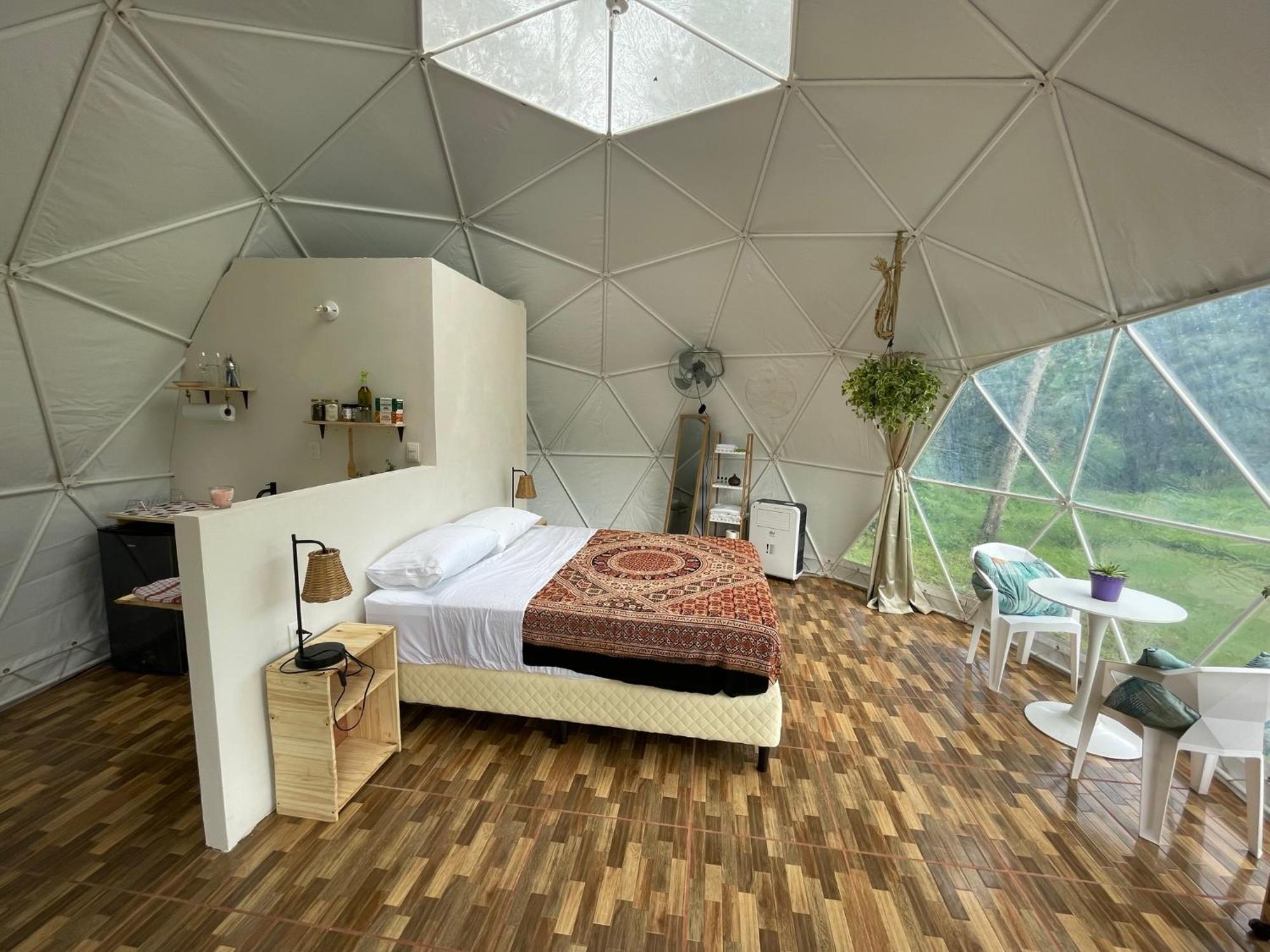 La Comarca River Glamping Dome Near Manuel Antonio Exteriör bild