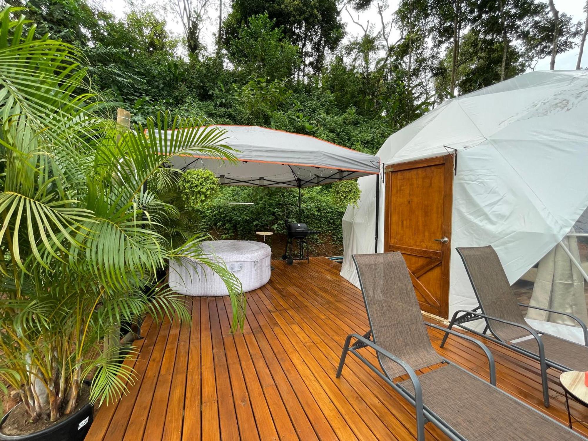 La Comarca River Glamping Dome Near Manuel Antonio Exteriör bild