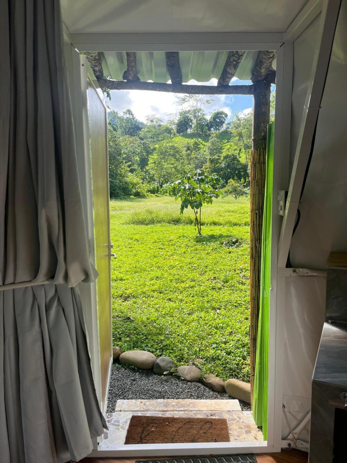 La Comarca River Glamping Dome Near Manuel Antonio Rum bild