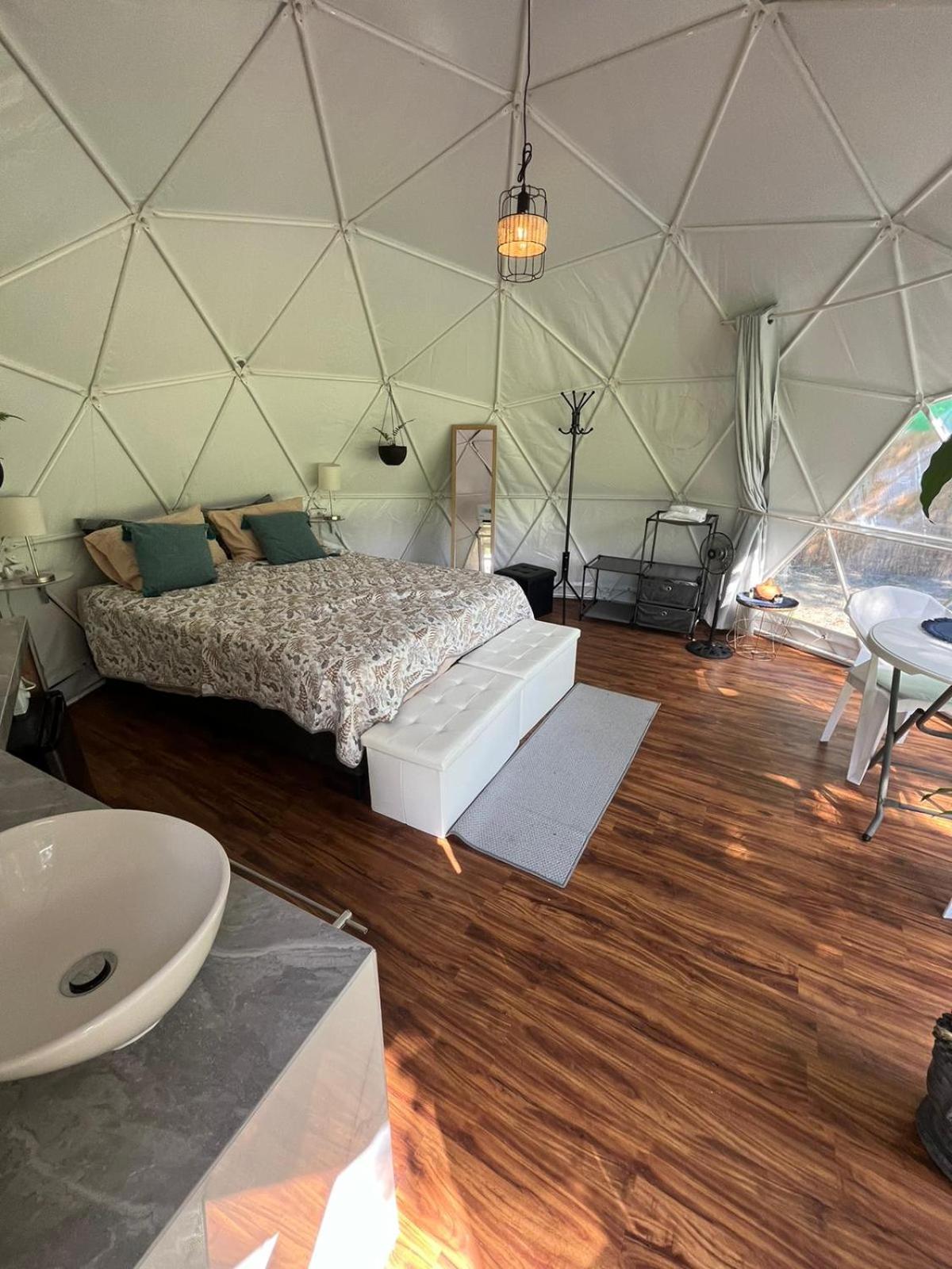 La Comarca River Glamping Dome Near Manuel Antonio Exteriör bild