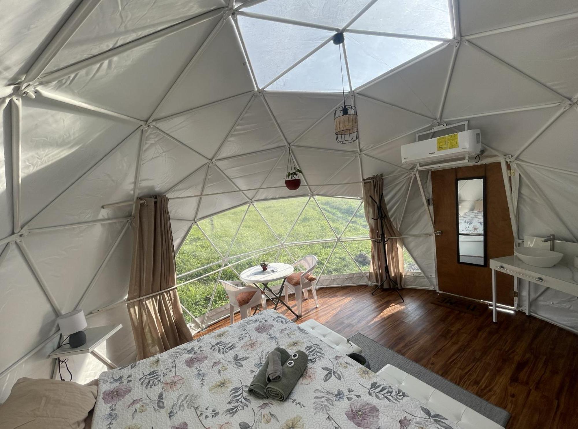 La Comarca River Glamping Dome Near Manuel Antonio Exteriör bild